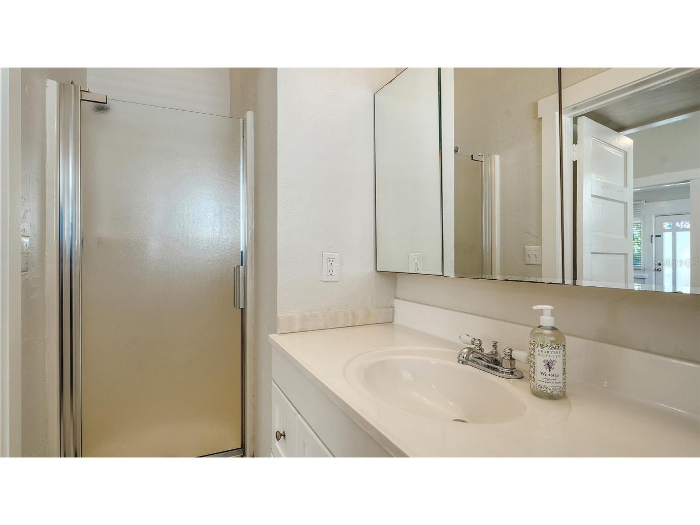 1150 Pattison Avenue Sarasota FL 34237 A4665904 image22