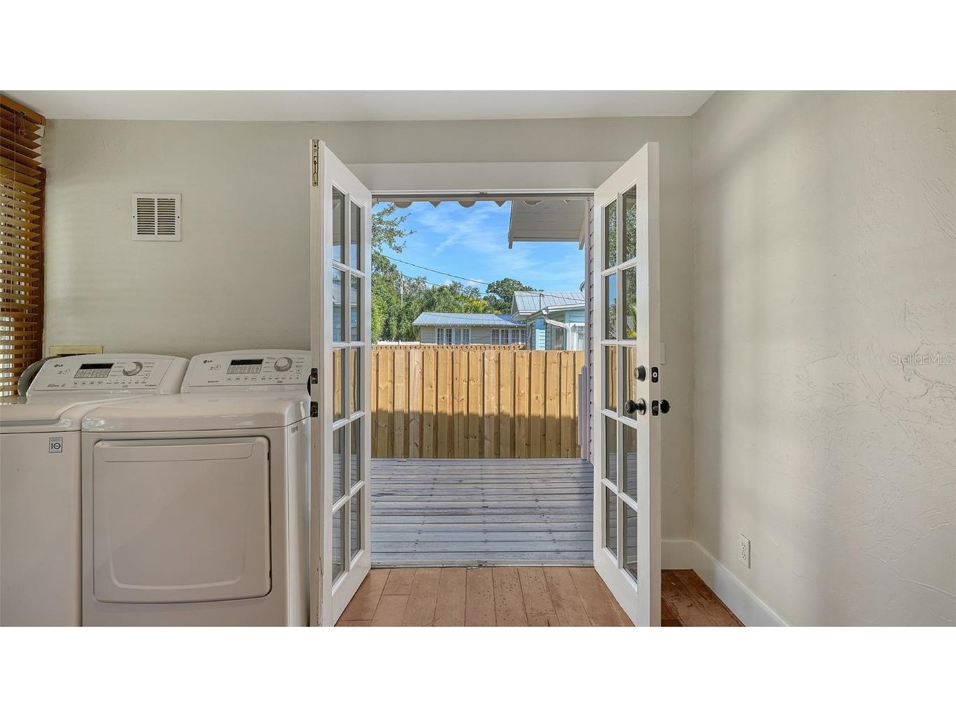 1150 Pattison Avenue Sarasota FL 34237 A4665904 image32