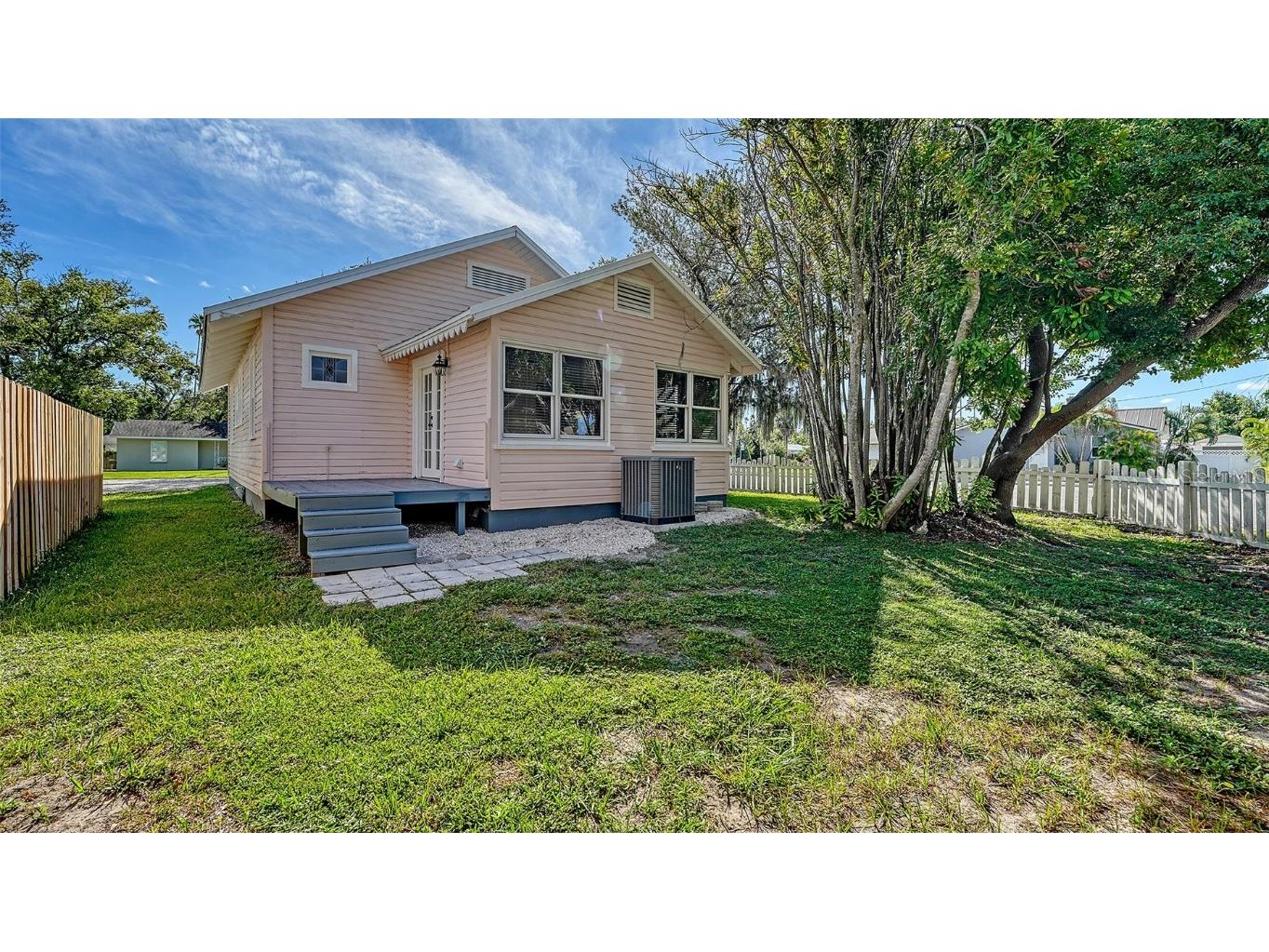 1150 Pattison Avenue Sarasota FL 34237 A4665904 image36