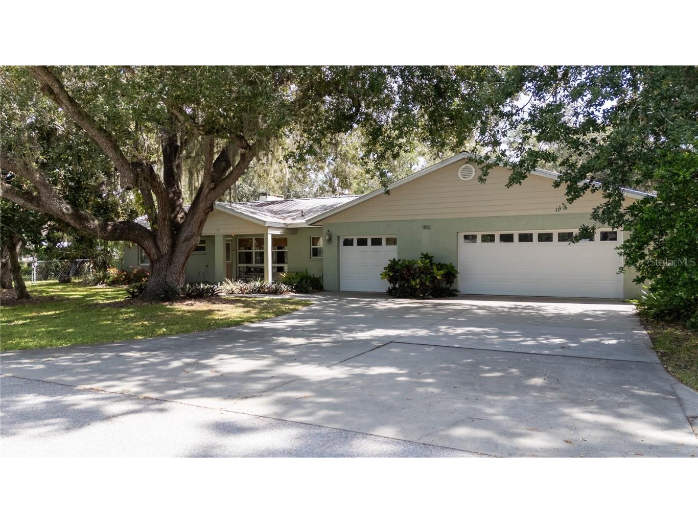 1150 Willis Avenue Sarasota FL 34232 A4666350 image1