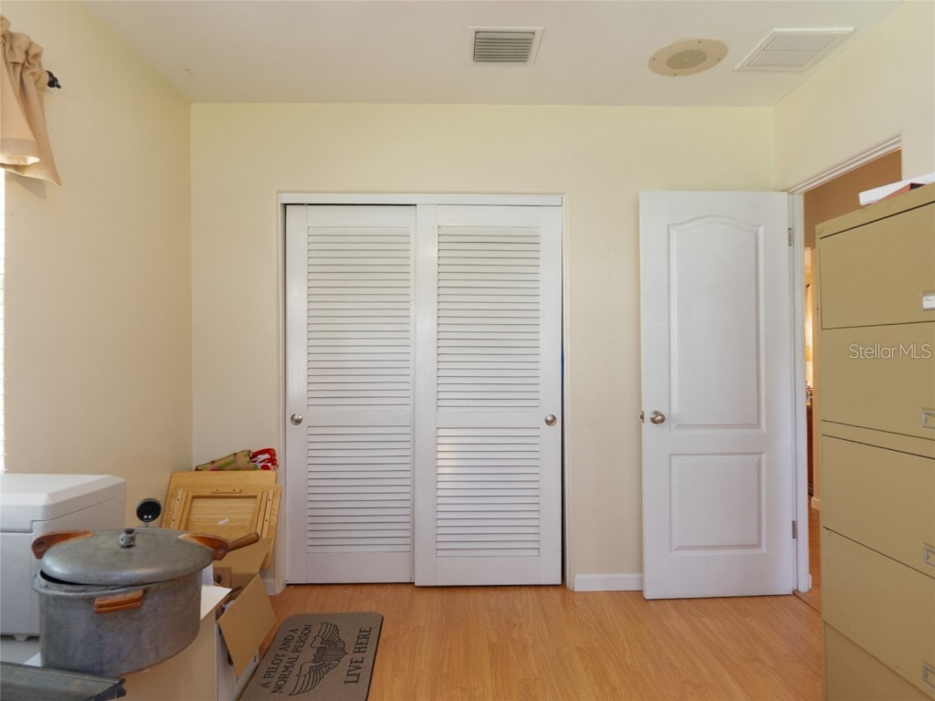 1150 Willis Avenue Sarasota FL 34232 A4666350 image33