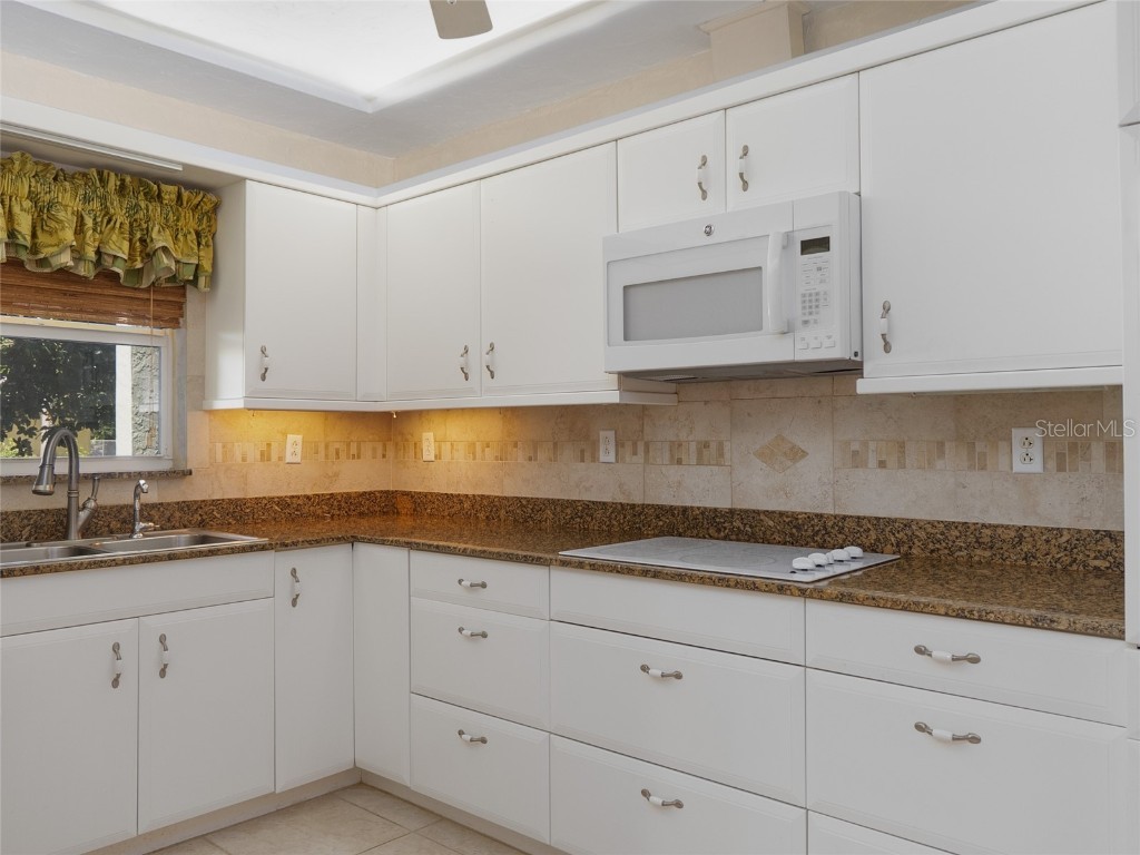 1150 Willis Avenue Sarasota FL 34232 A4666350 image35