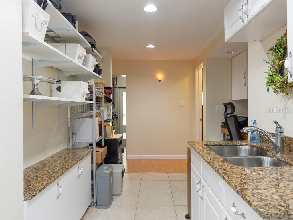 1150 Willis Avenue Sarasota FL 34232 A4666350 image43