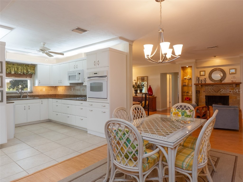 1150 Willis Avenue Sarasota FL 34232 A4666350 image48