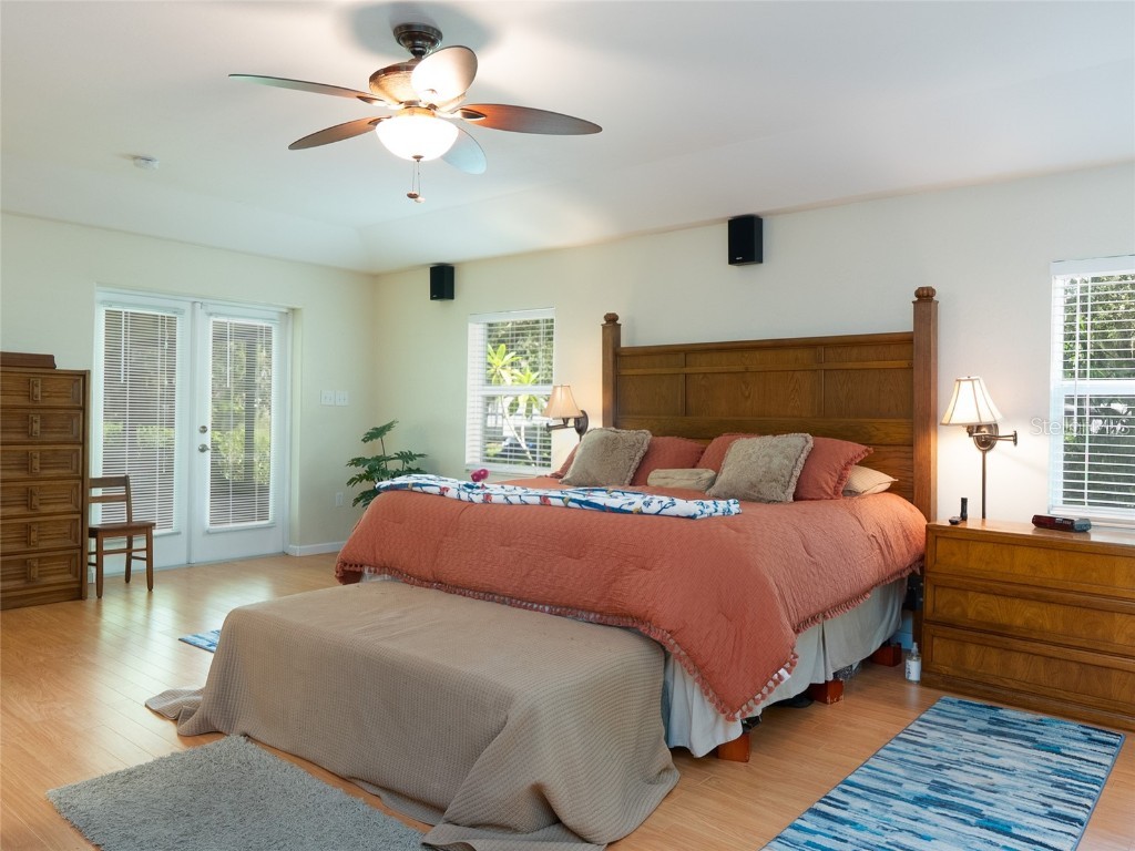 1150 Willis Avenue Sarasota FL 34232 A4666350 image54