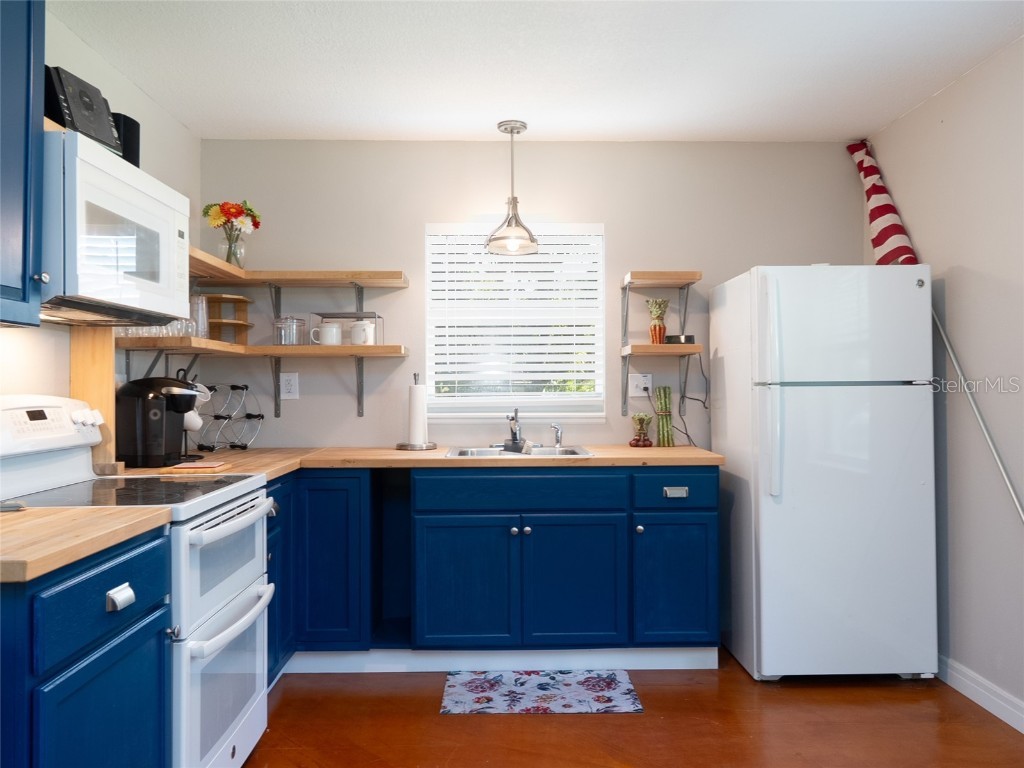 1150 Willis Avenue Sarasota FL 34232 A4666350 image67