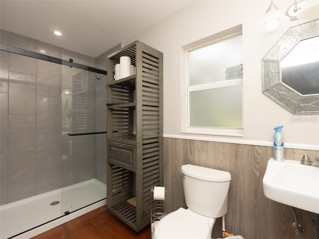 1150 Willis Avenue Sarasota FL 34232 A4666350 image70