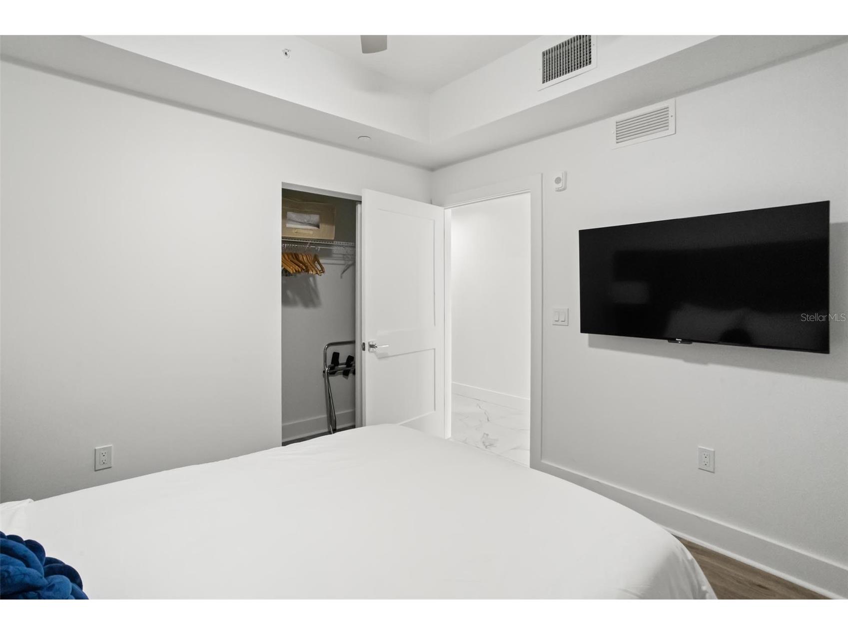 11500 Gulf Boulevard #202 Saint Petersburg FL 33706 TB8496017 image8