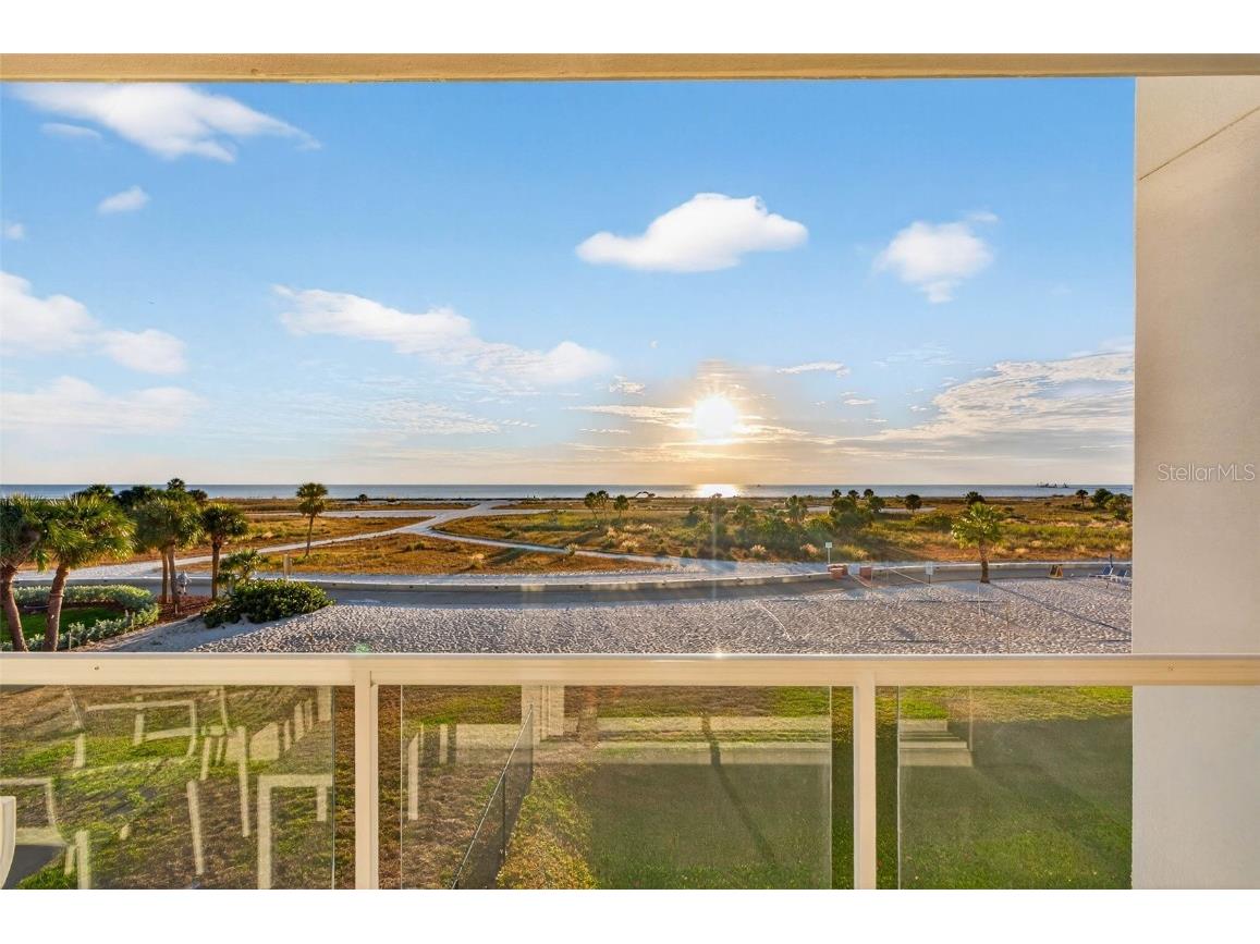 11500 Gulf Boulevard #301 Saint Petersburg FL 33706 TB8455857 image25