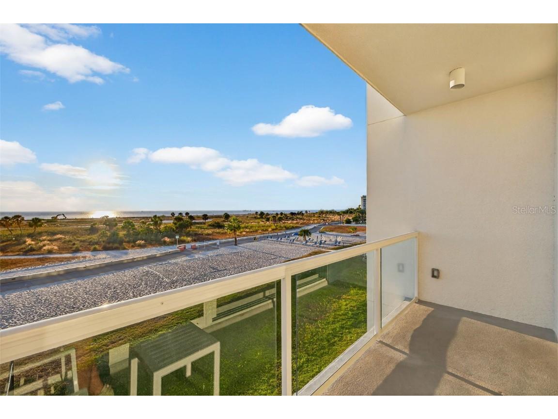 11500 Gulf Boulevard #301 Saint Petersburg FL 33706 TB8455857 image28