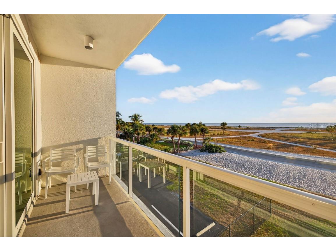 11500 Gulf Boulevard #301 Saint Petersburg FL 33706 TB8455857 image29