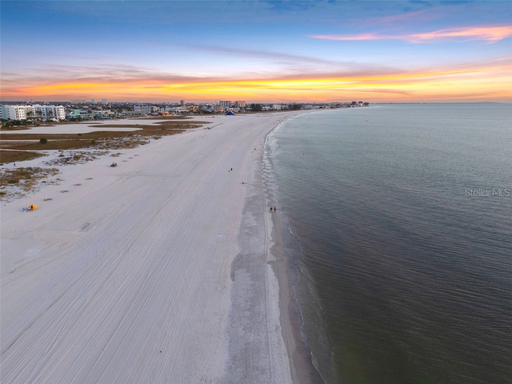 11500 Gulf Boulevard #301 Saint Petersburg FL 33706 TB8455857 image46