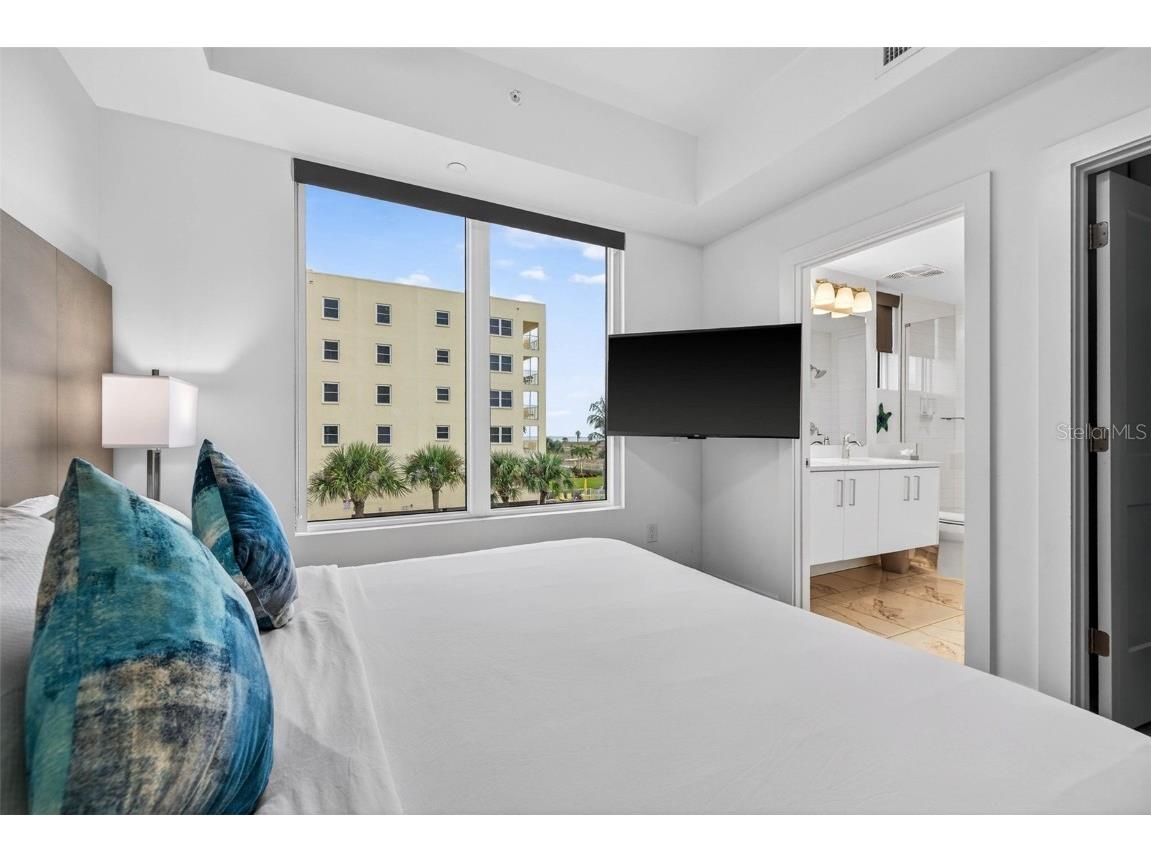 11500 Gulf Boulevard #301 Saint Petersburg FL 33706 TB8455857 image5