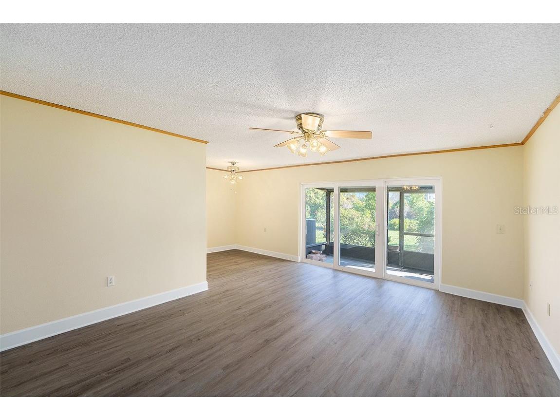 11505 7th Way N #2303 Saint Petersburg FL 33716 TB8454037 image2