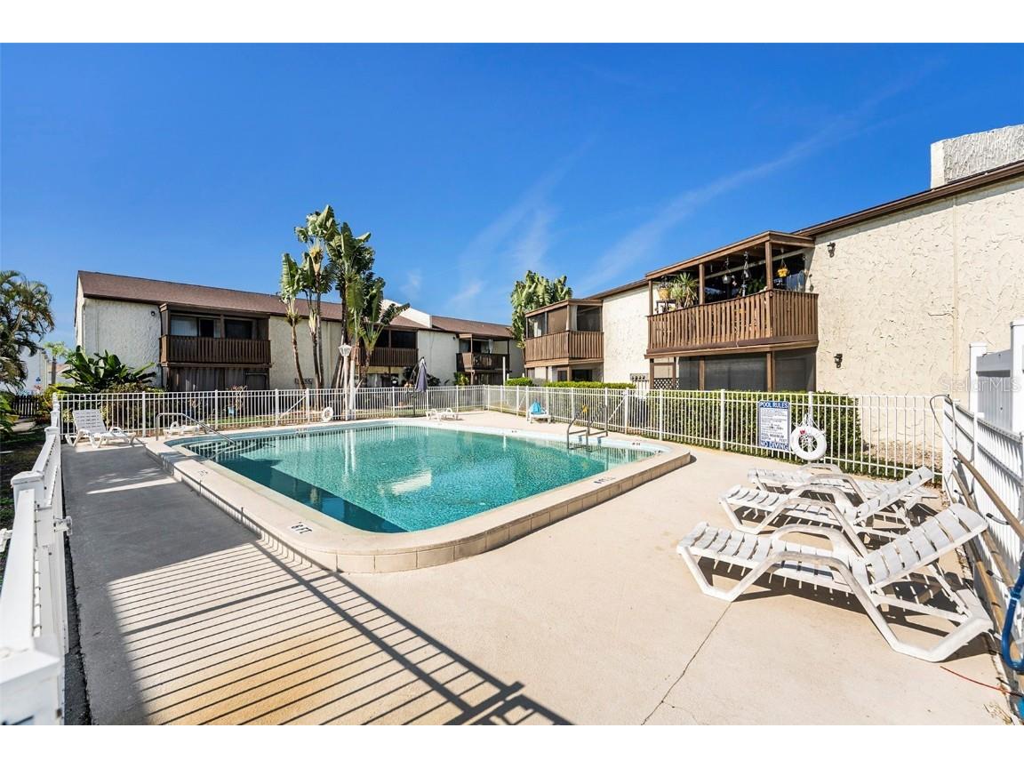 11505 7th Way N #2303 Saint Petersburg FL 33716 TB8454037 image32