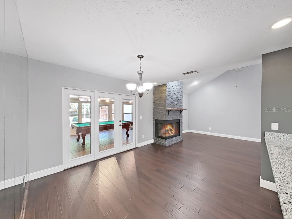 11506 Galleria Drive Tampa FL 33618 TB8432523 image14