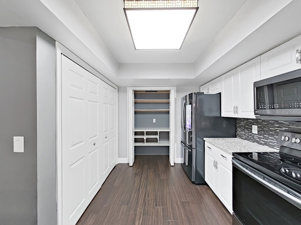 11506 Galleria Drive Tampa FL 33618 TB8432523 image16