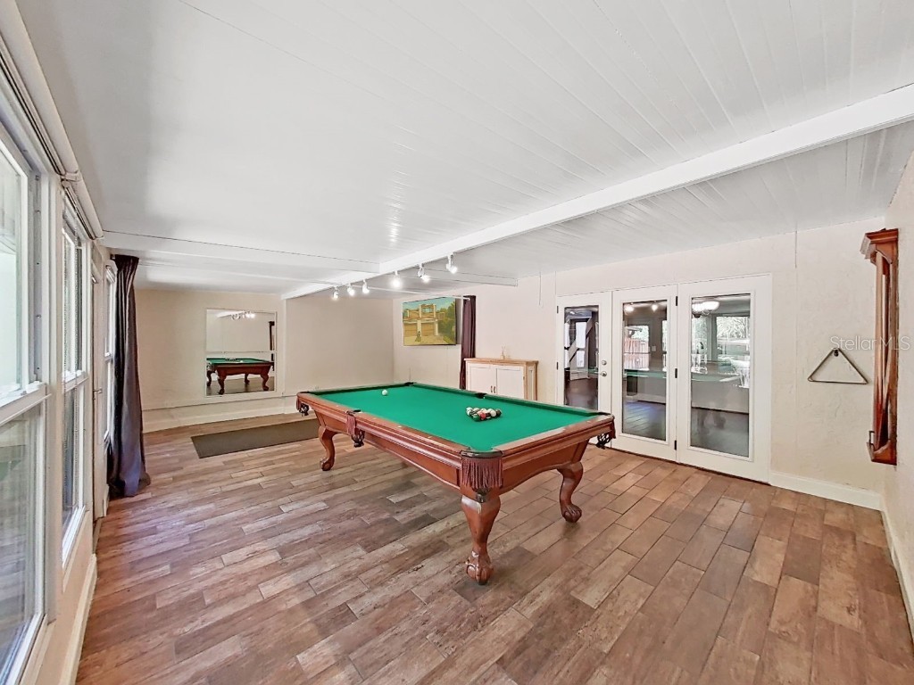 11506 Galleria Drive Tampa FL 33618 TB8432523 image21