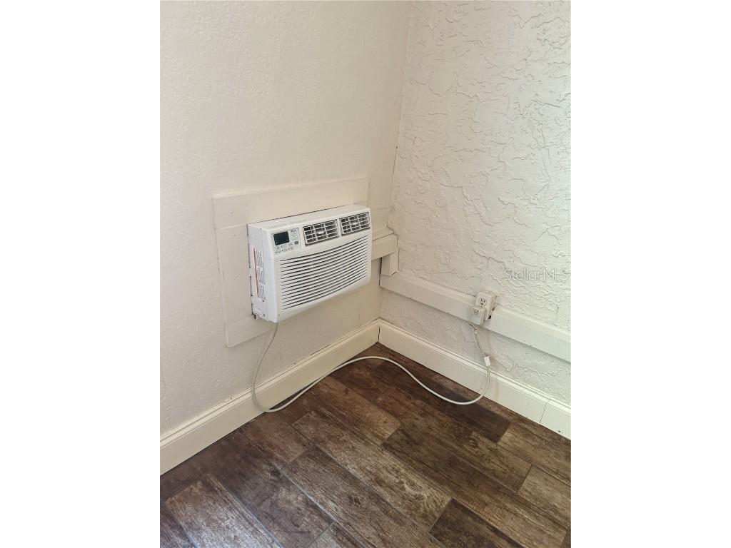 11506 Galleria Drive Tampa FL 33618 TB8432523 image23