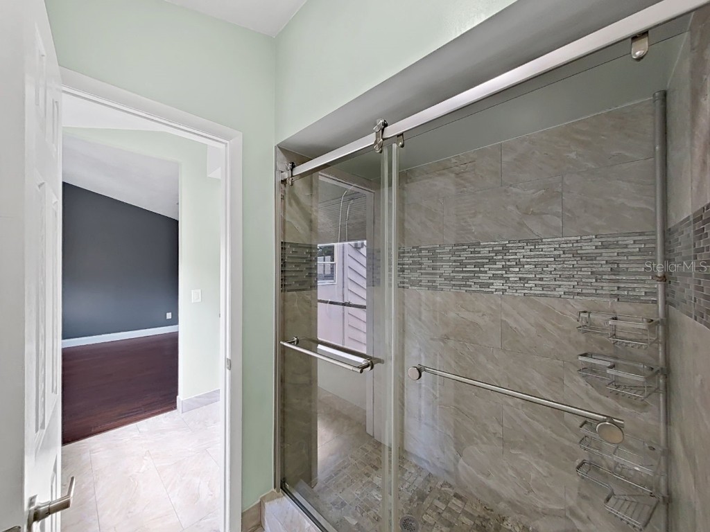 11506 Galleria Drive Tampa FL 33618 TB8432523 image36