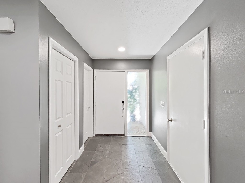 11506 Galleria Drive Tampa FL 33618 TB8432523 image4