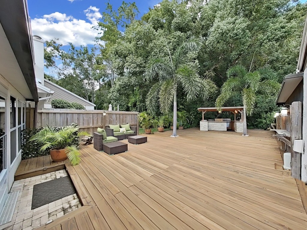 11506 Galleria Drive Tampa FL 33618 TB8432523 image40