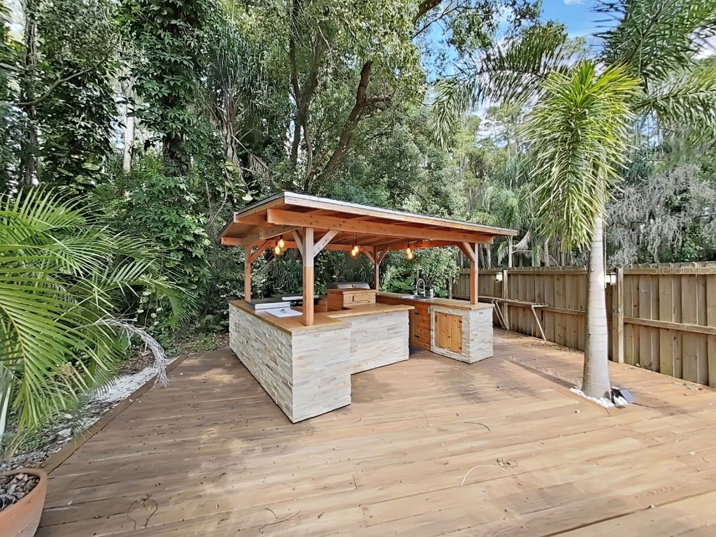 11506 Galleria Drive Tampa FL 33618 TB8432523 image44