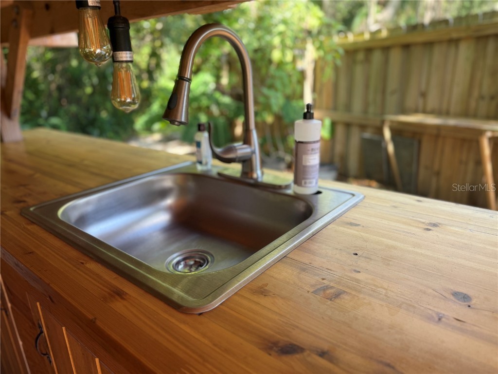 11506 Galleria Drive Tampa FL 33618 TB8432523 image50