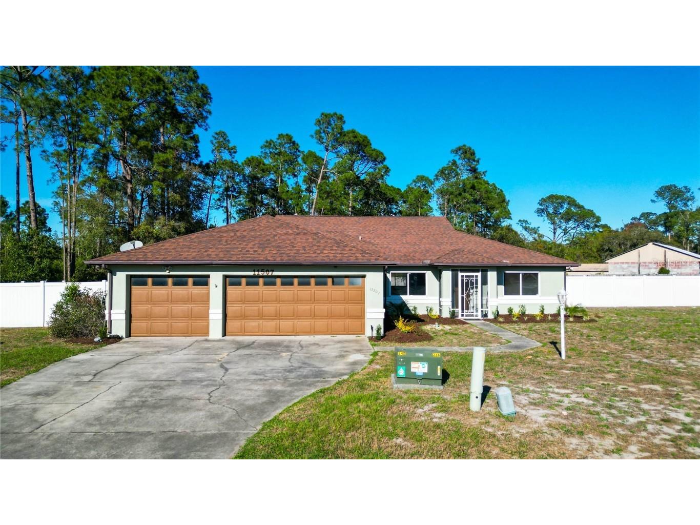 11507 Lake Drive Leesburg FL 34788 O6288496 image1