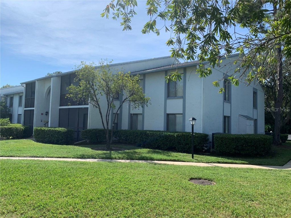 1151 Pine Ridge Circle W #B1 Tarpon Springs FL 34688 U8246973 image1