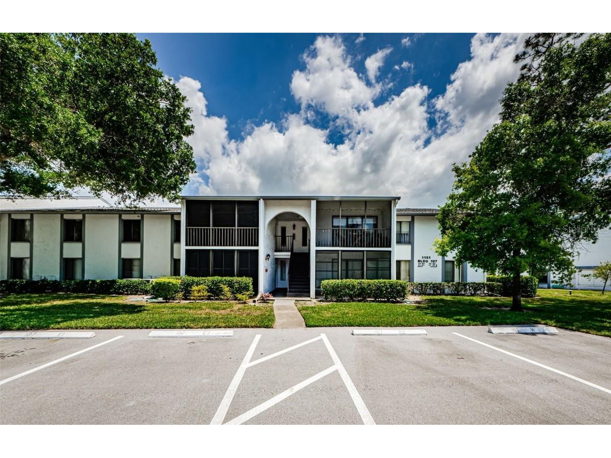 1151 Pine Ridge Circle W #F1 Tarpon Springs FL 34688 - POND U8235666 image1