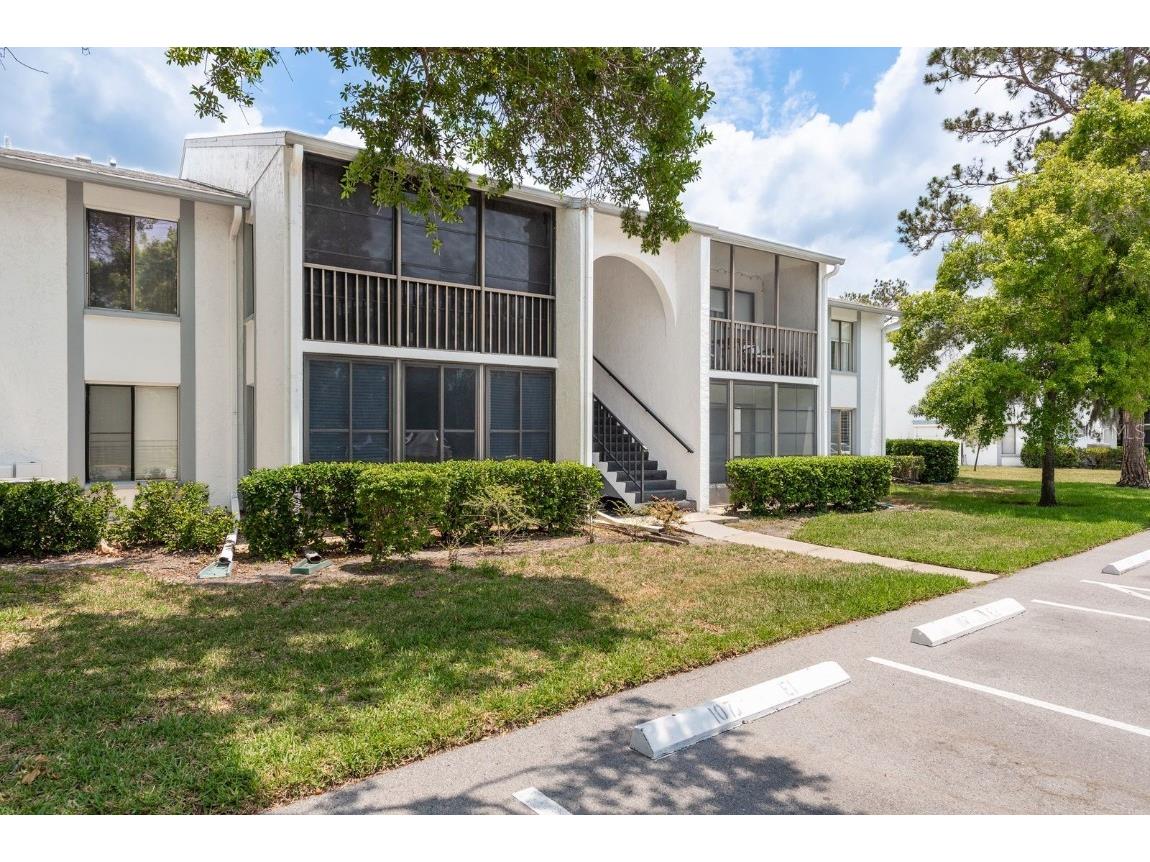1151 Pine Ridge Circle W #H1 Tarpon Springs FL 34688 A4651949 image1