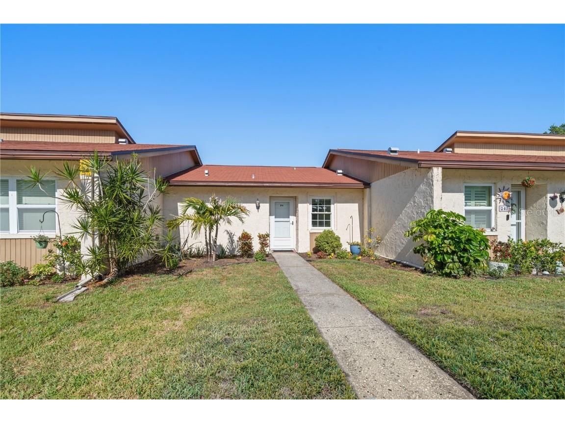 11511 113th Street #24C Largo FL 33778 TB8374373 image1