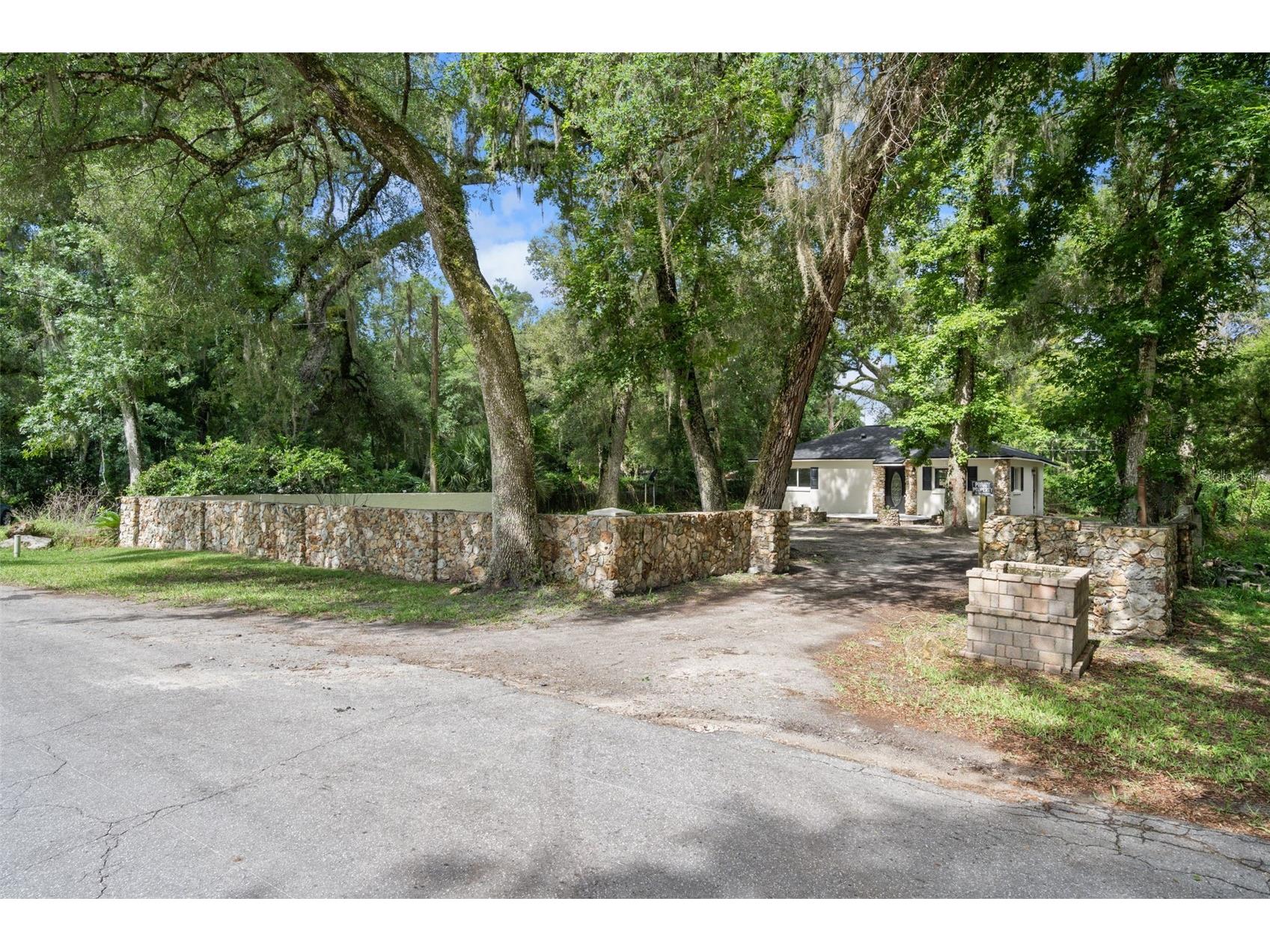 11512 Cr 675w Webster FL 33597 W7886111 image23