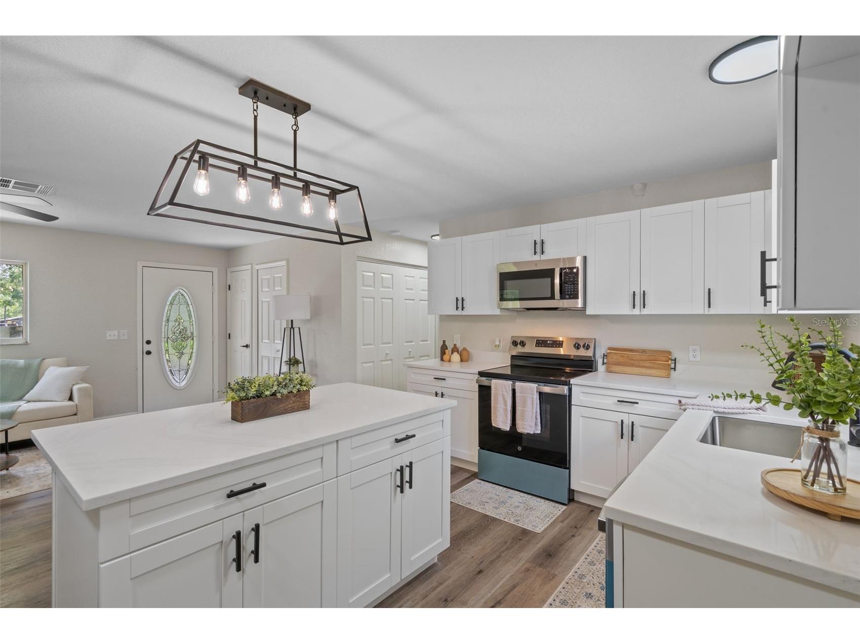 11512 Cr 675w Webster FL 33597 W7886111 image3
