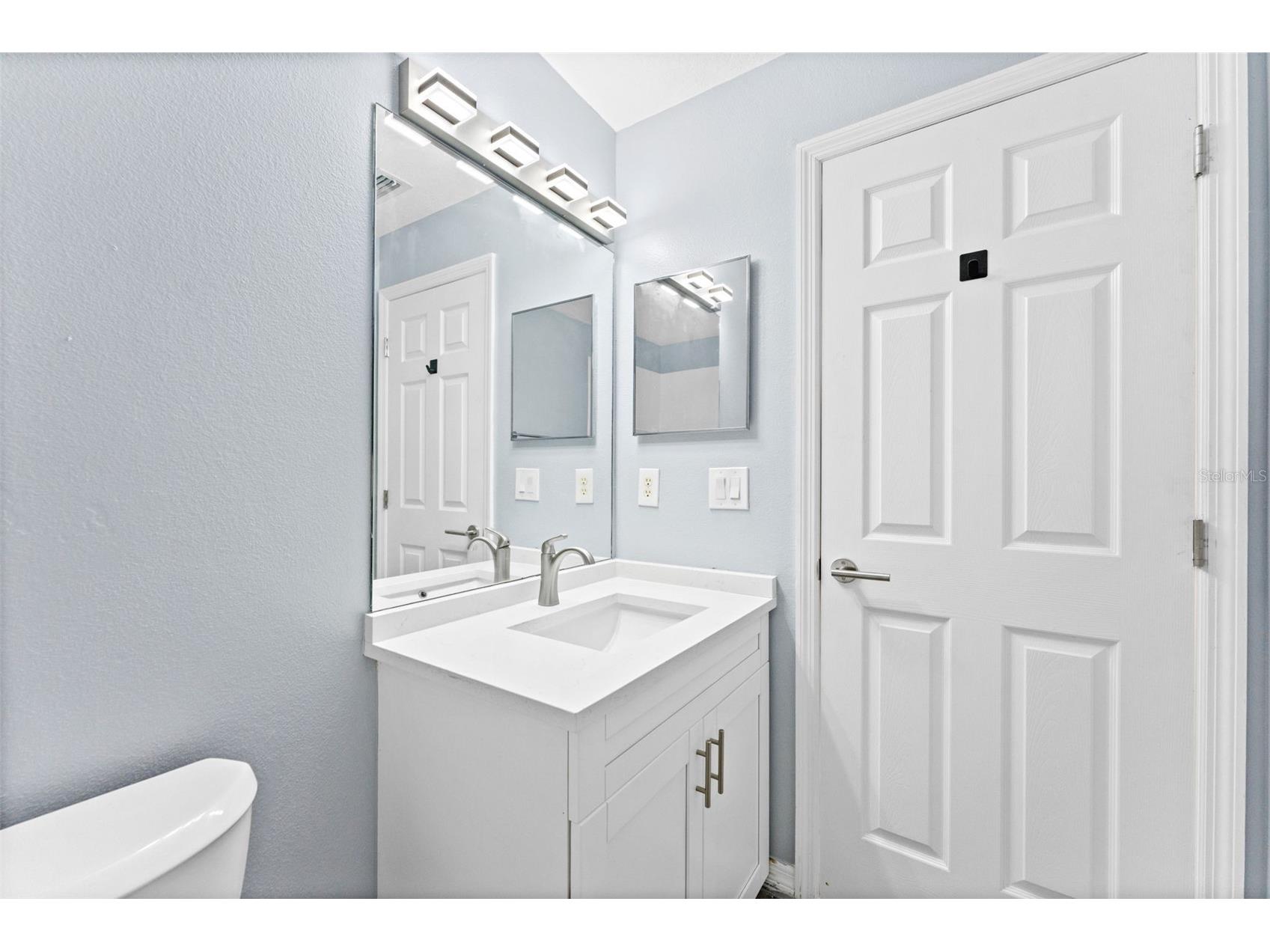11513 Declaration Drive Tampa FL 33635 TB8517991 image34