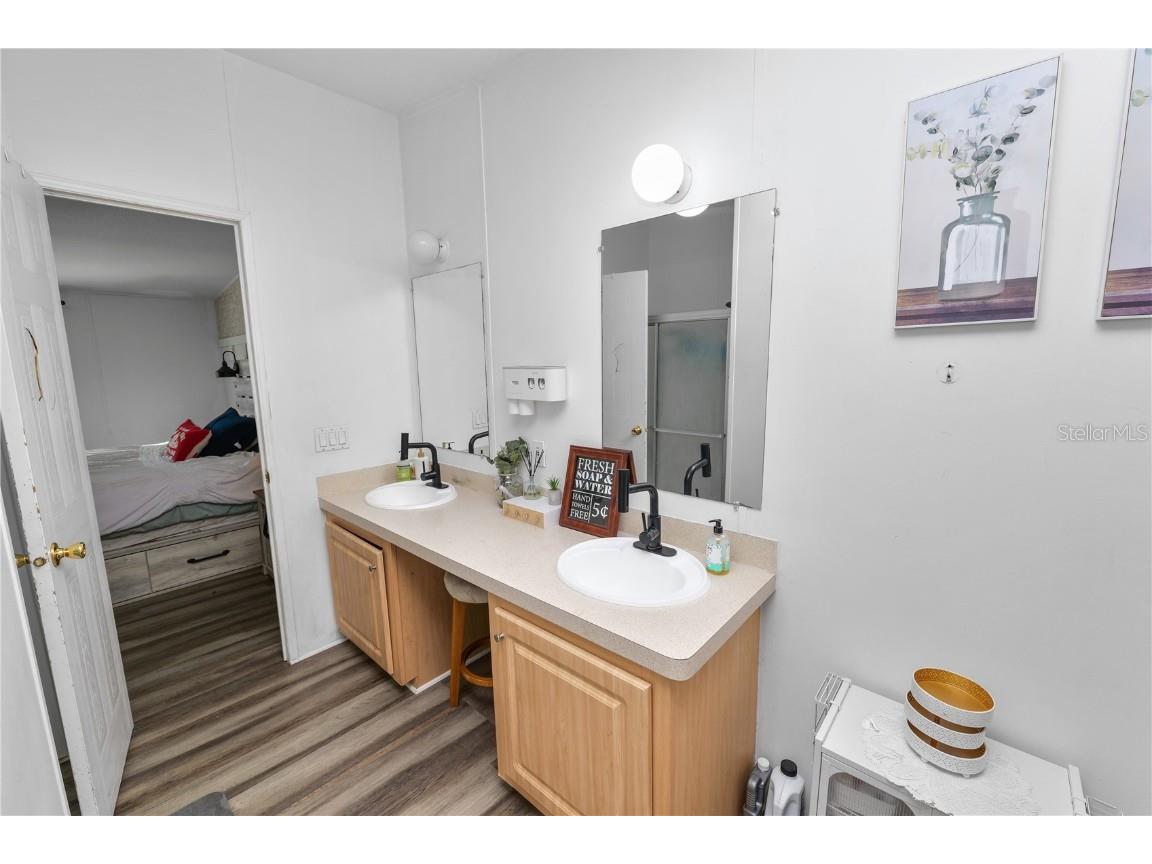 11516 Tuten Loop Lithia FL 33547 L4957835 image54