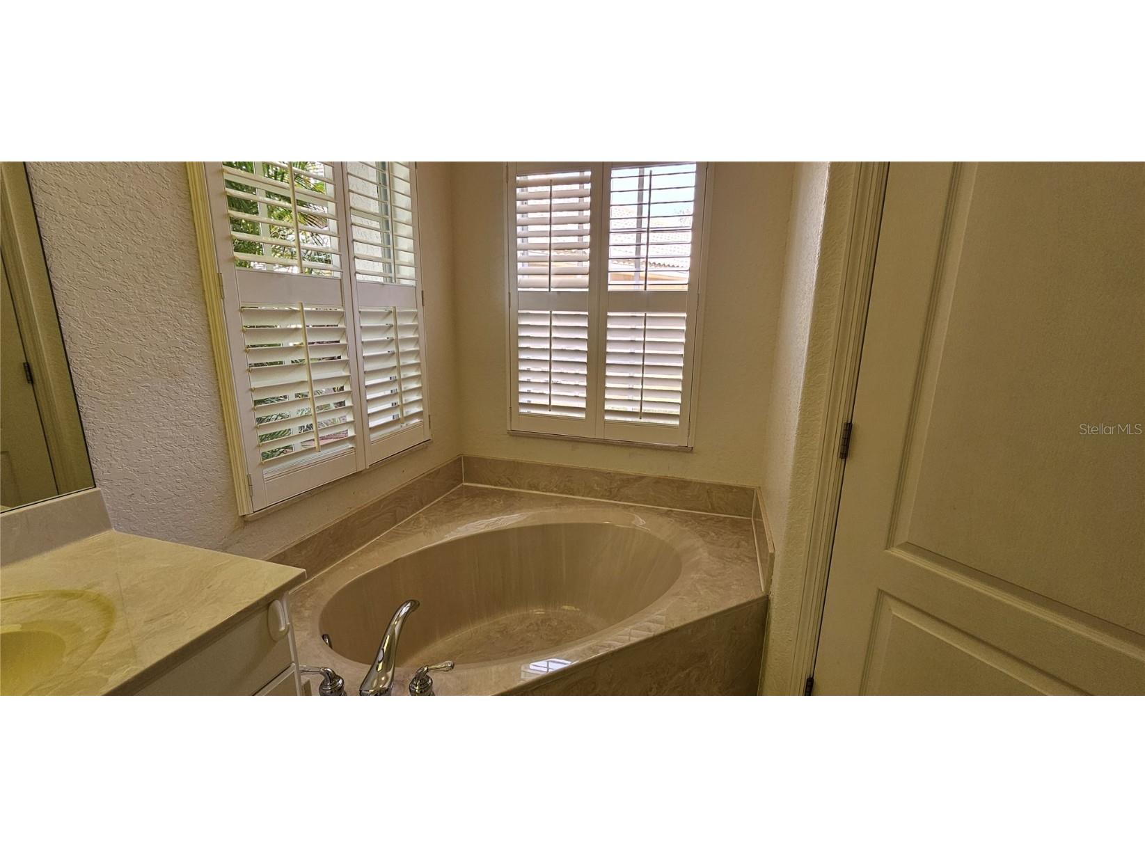 1152 Deardon Drive Venice FL 34292 A4668002 image17