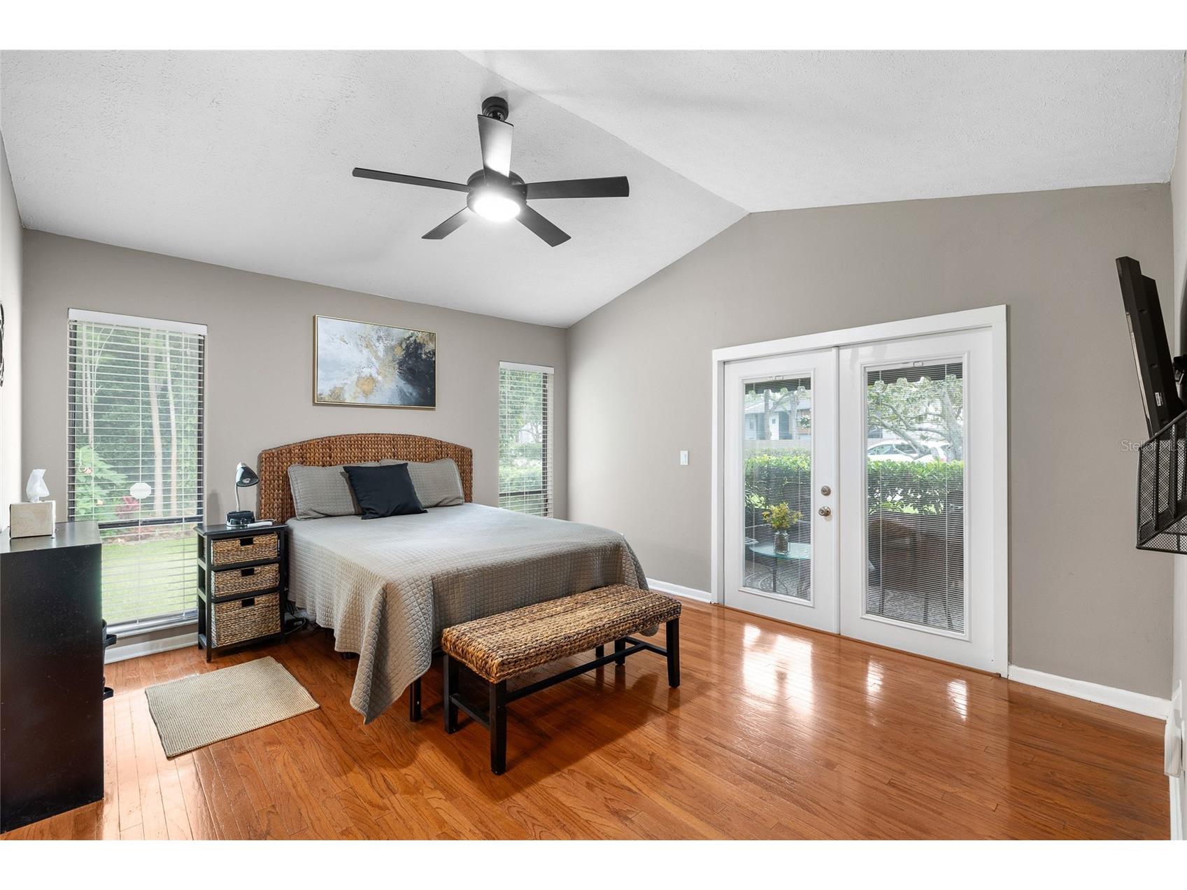 11520 Galleria Drive Tampa FL 33618 TB8526827 image14