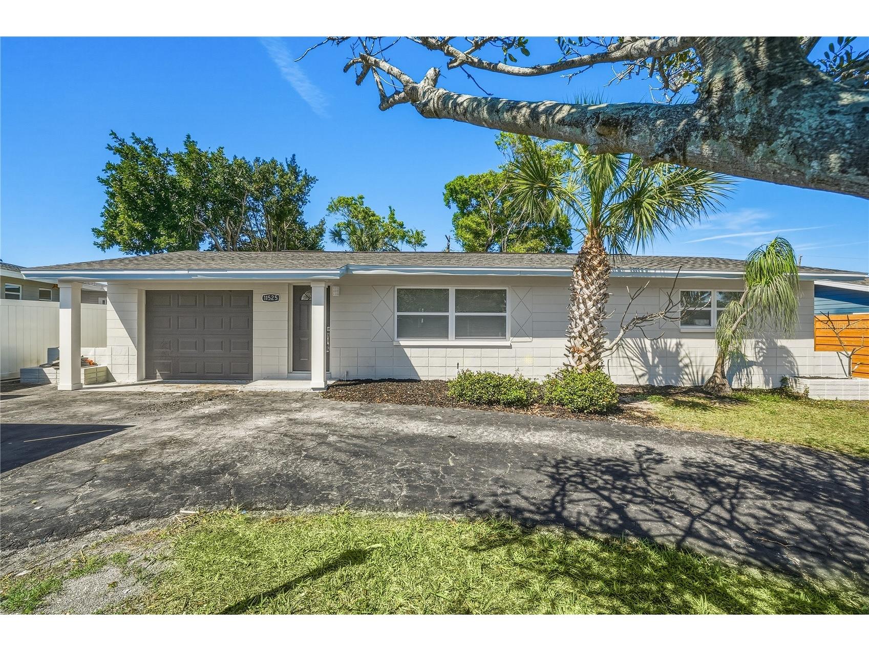 11525 81st Place Seminole FL 33772 TB8488843 image1