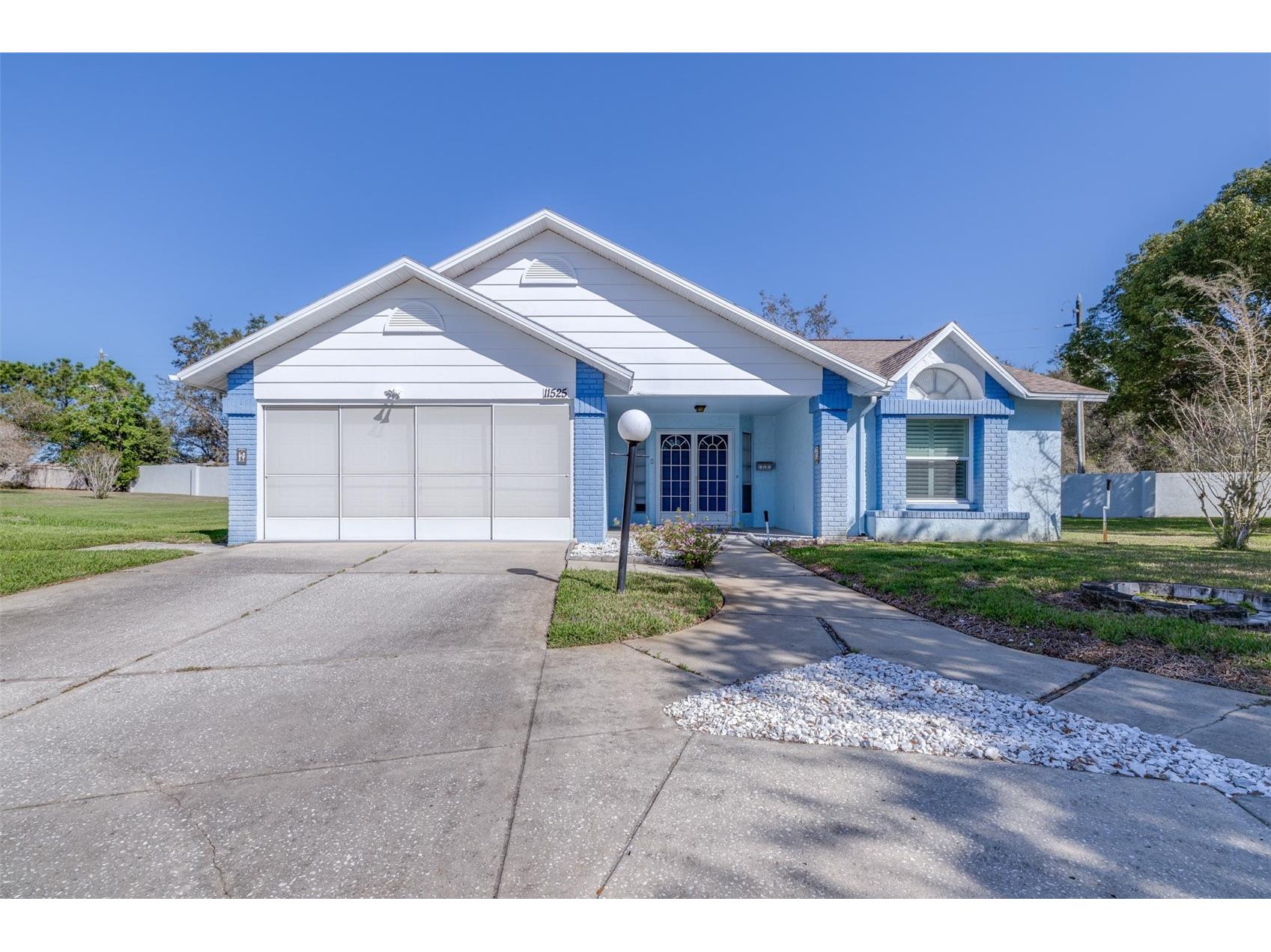 11525 Forest Run Court Port Richey FL 34668 TB8485505 image1