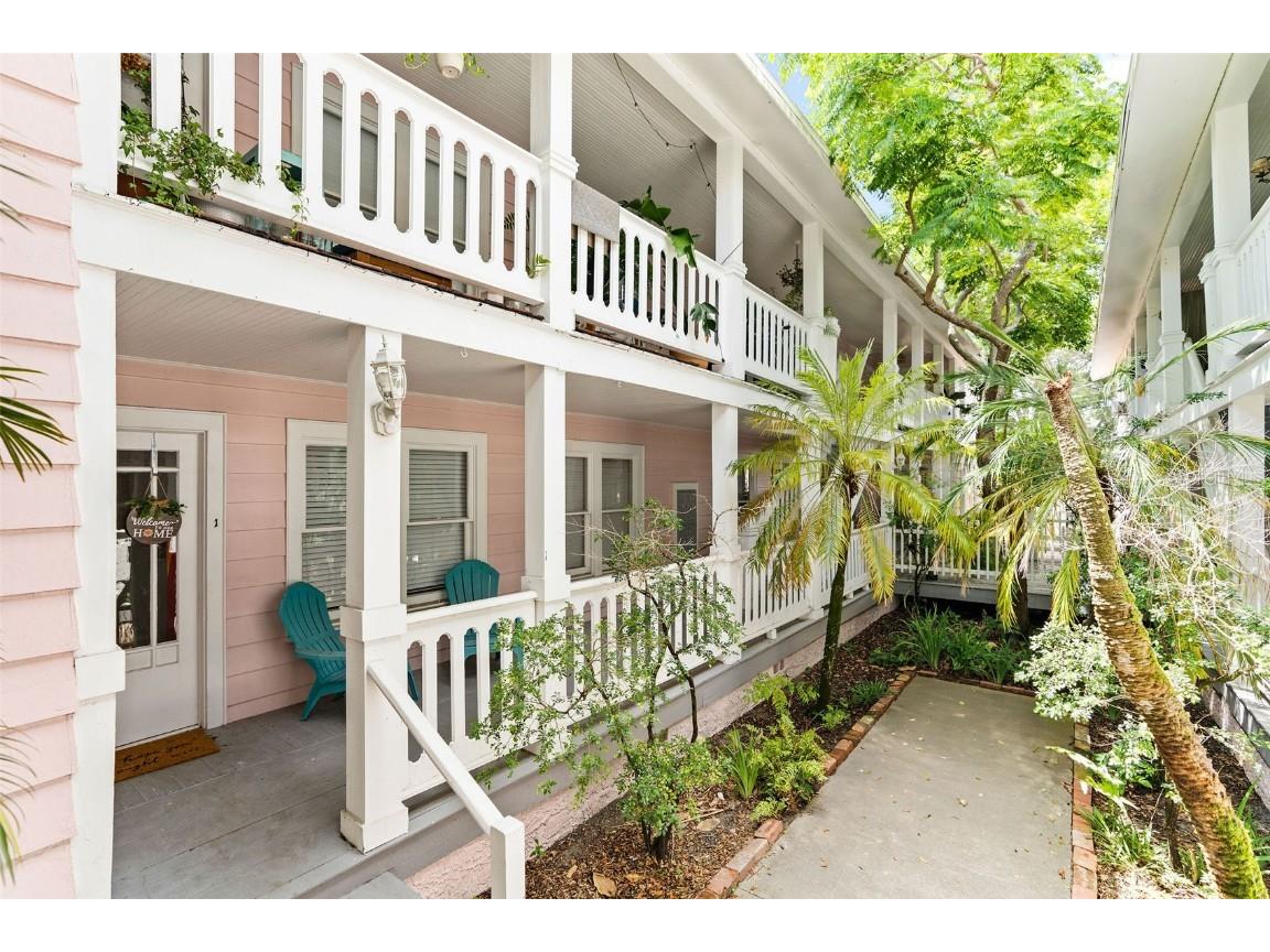 1153 34th Avenue N #10 Saint Petersburg FL 33704 P4929535 image1