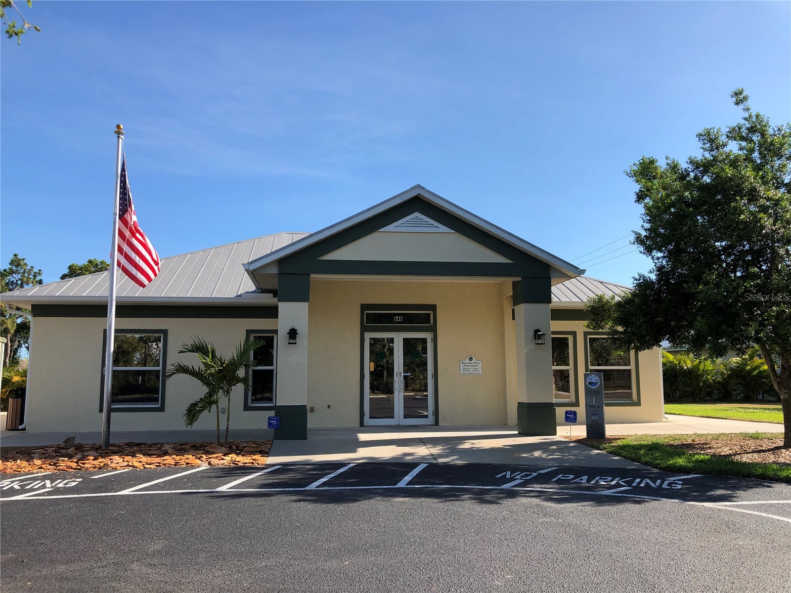 1153 Boundary Boulevard Rotonda West FL 33947 D6143955 image3