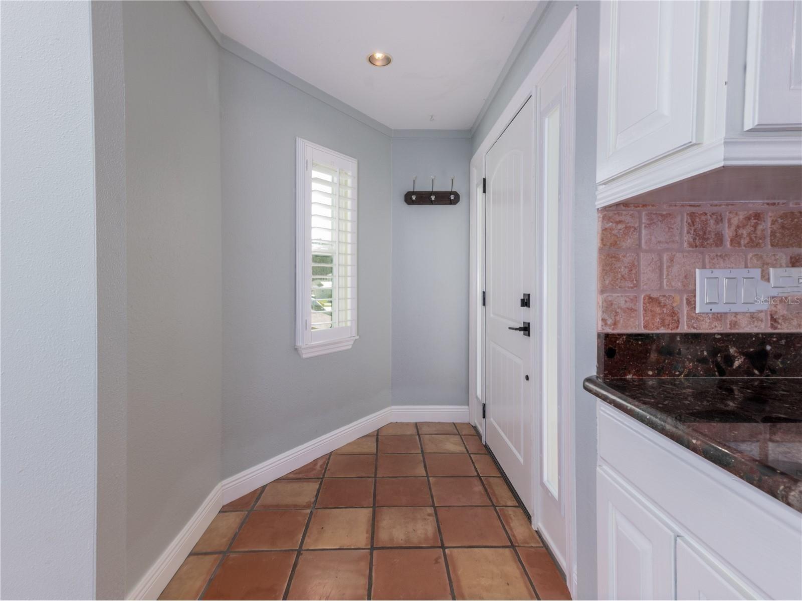 1153 Tookes Road Tarpon Springs FL 34689 - LAKE TARPON TB8475354 image5