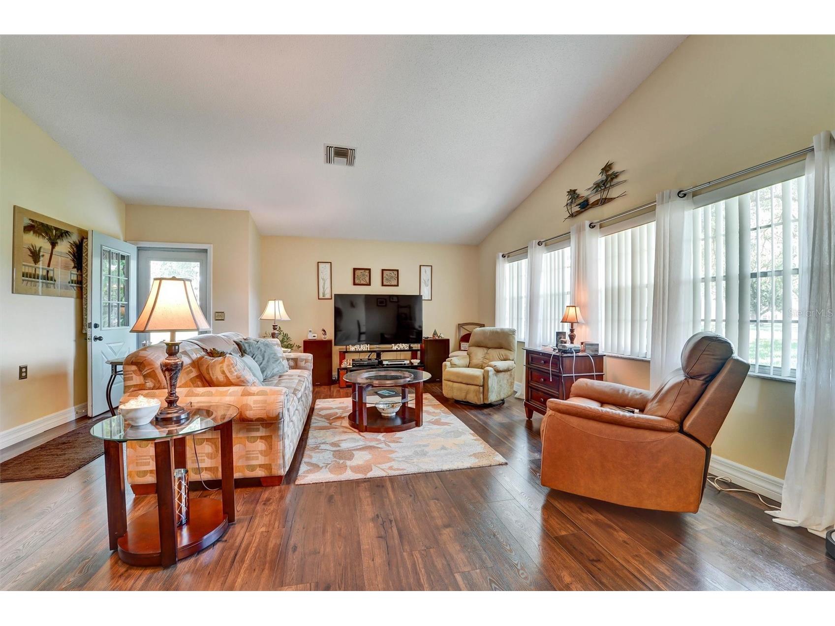 11530 San Remo Court Port Richey FL 34668 W7885875 image4