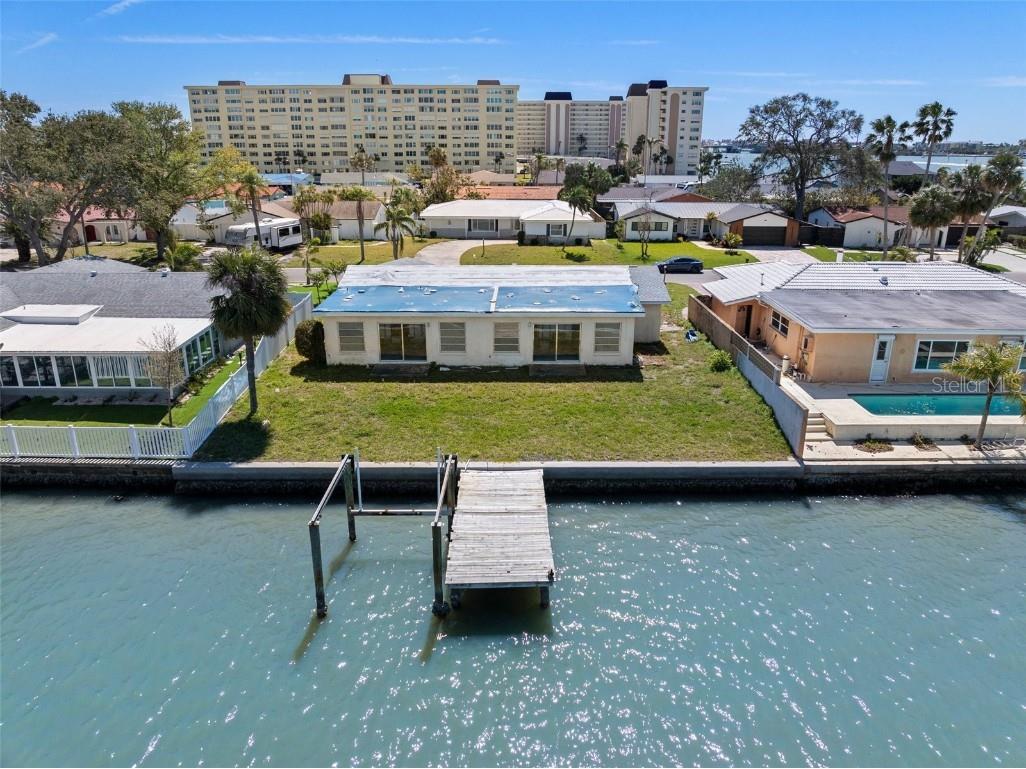 11533 48th Avenue N Saint Petersburg FL 33708 - BOCA CIEGA BAY TB8365891 image1