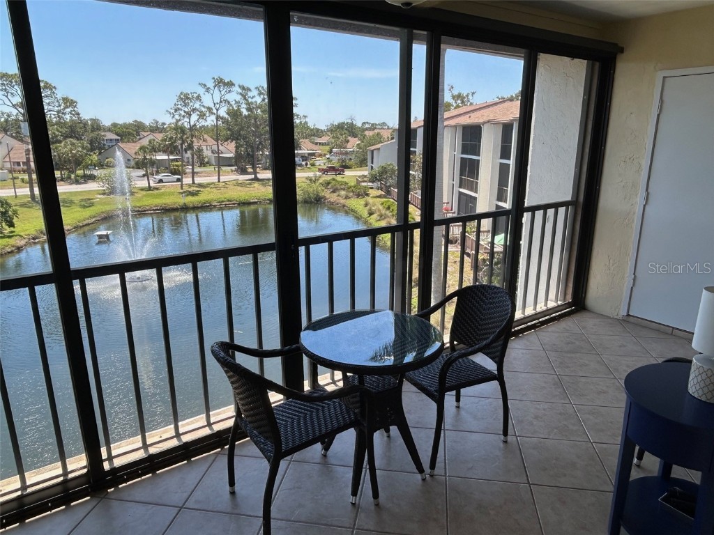 1154 Bird Bay Way #303 Venice FL 34285 N6138935 image1