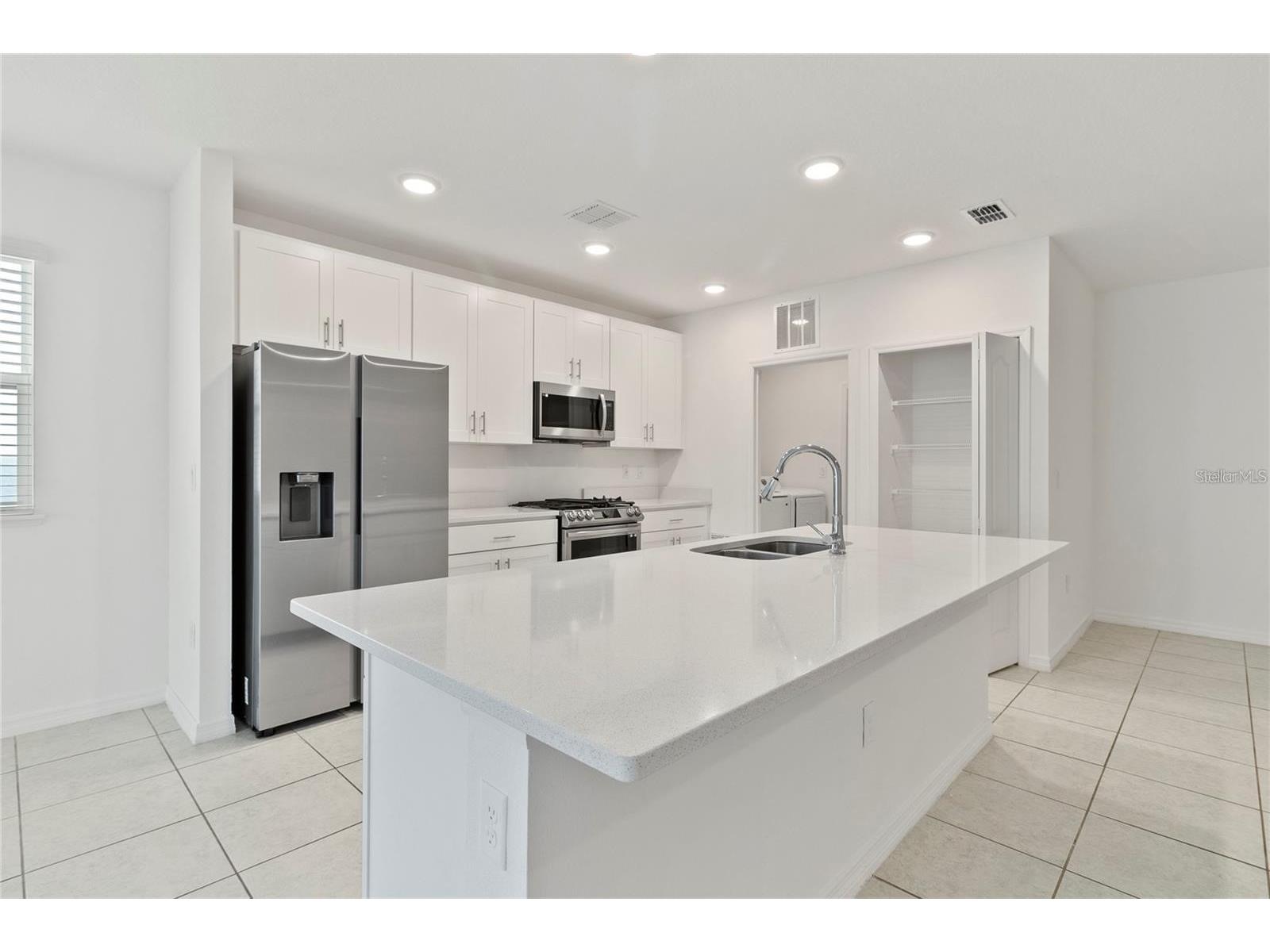 1154 Oak Bluff Drive Davenport FL 33837 O6422032 image8