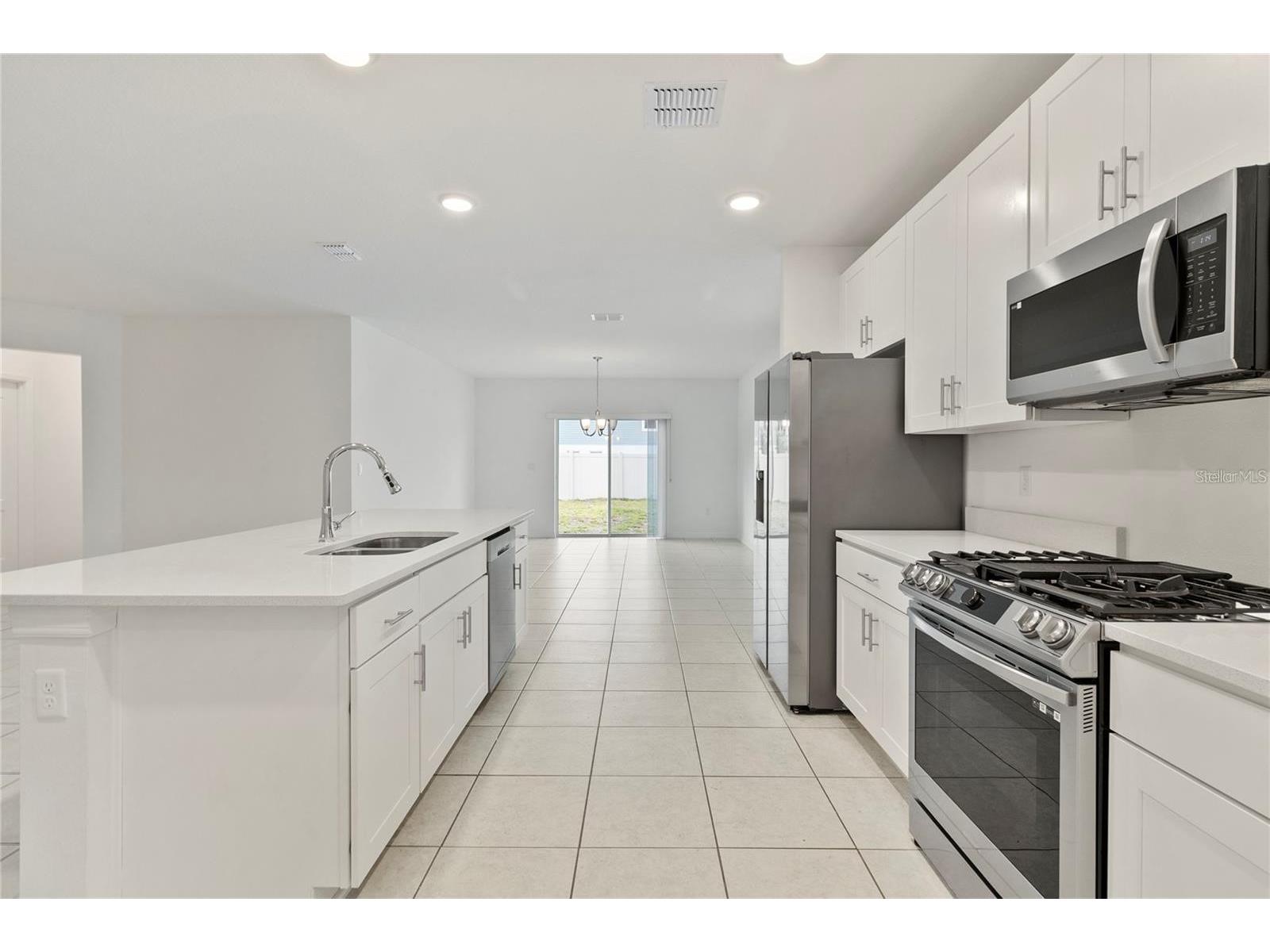 1154 Oak Bluff Drive Davenport FL 33837 O6422032 image9