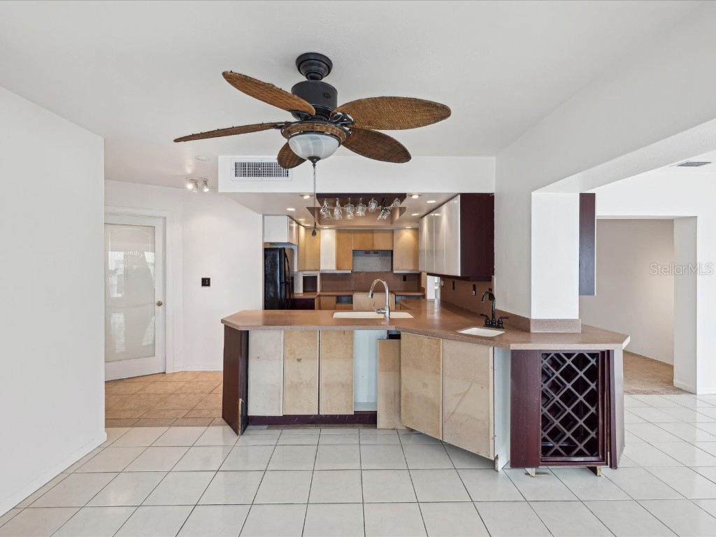 11549 48th Avenue N Saint Petersburg FL 33708 TB8456178 image13